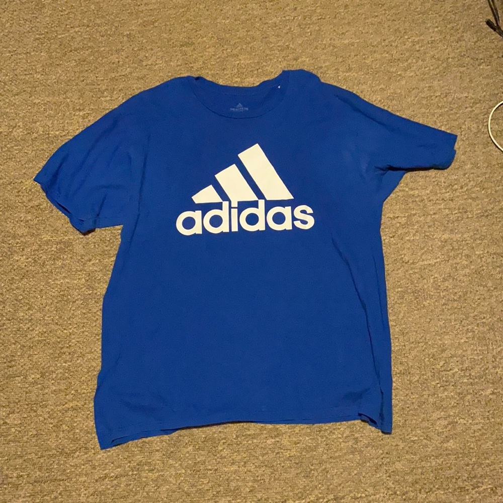 Men’s Size XL adidas T-shirt